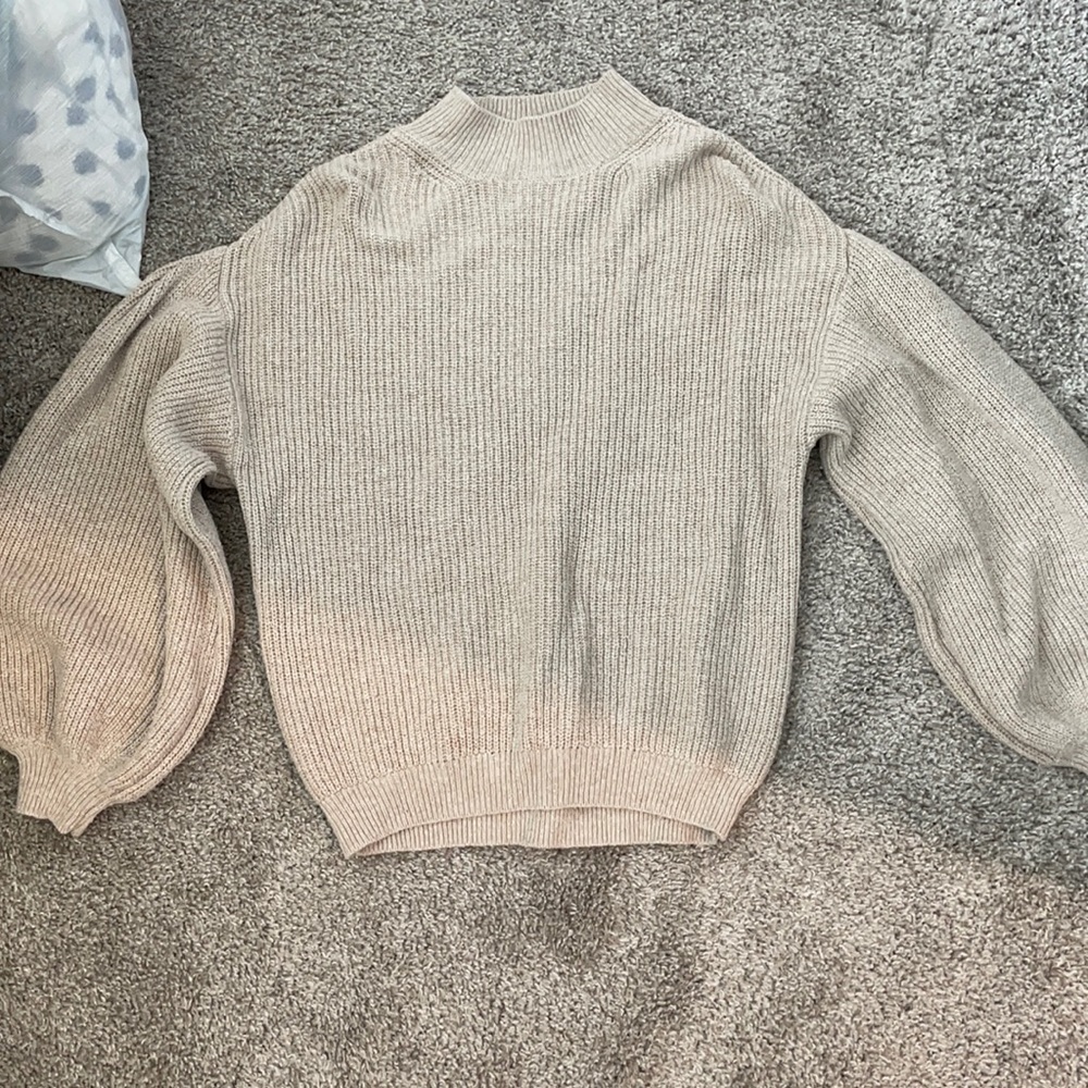 Balloon sleeve sweater